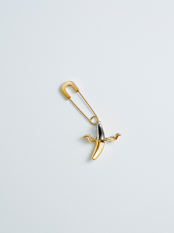 BANANA CHARM EARRING