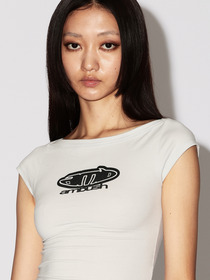 BOAT NECK FITTED T-SHIRT 詳細画像