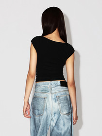 BOAT NECK FITTED T-SHIRT 詳細画像
