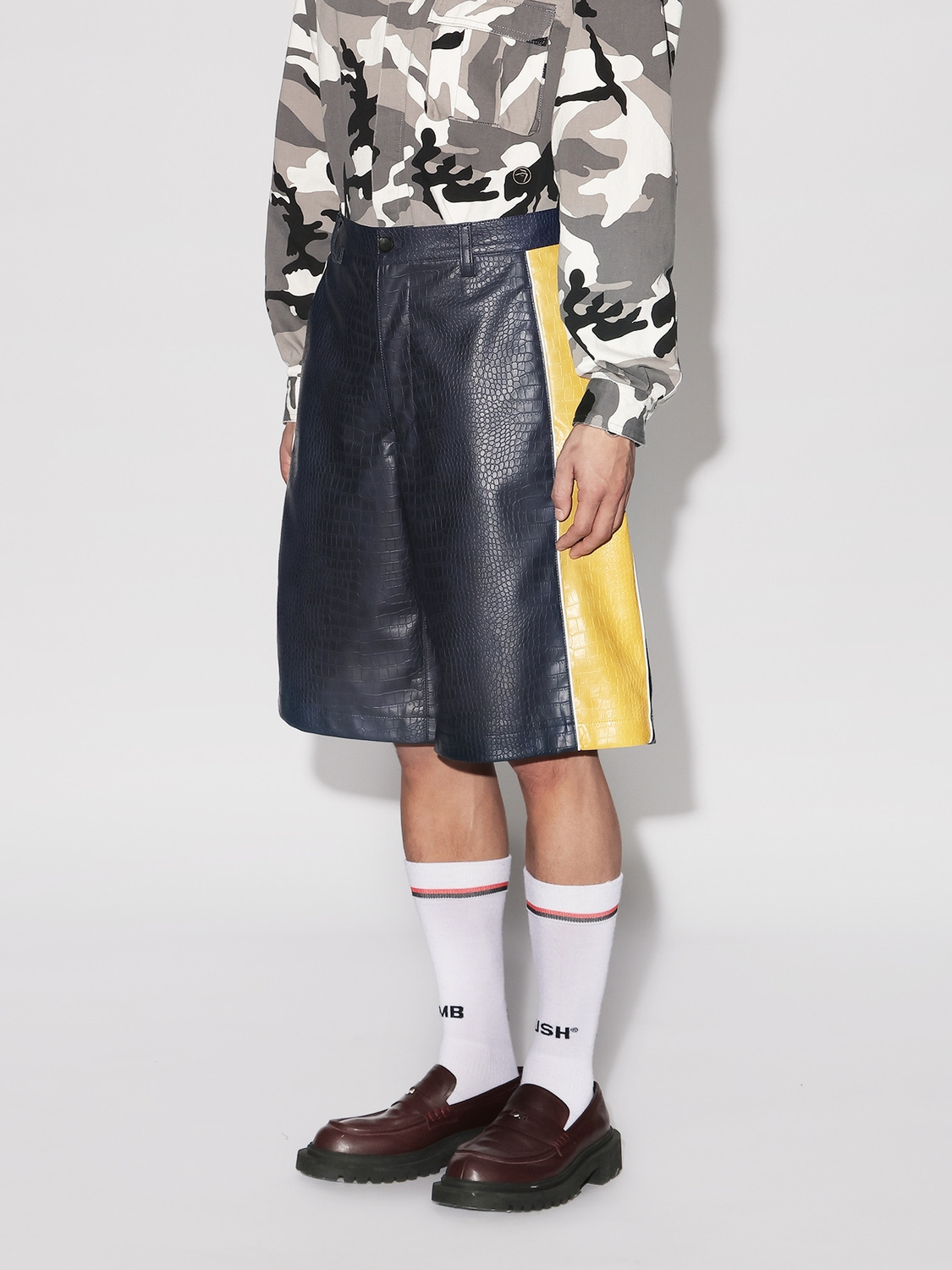 FAKE CROCODILE LEATHER SHORT PANTS 詳細画像 Navy 3