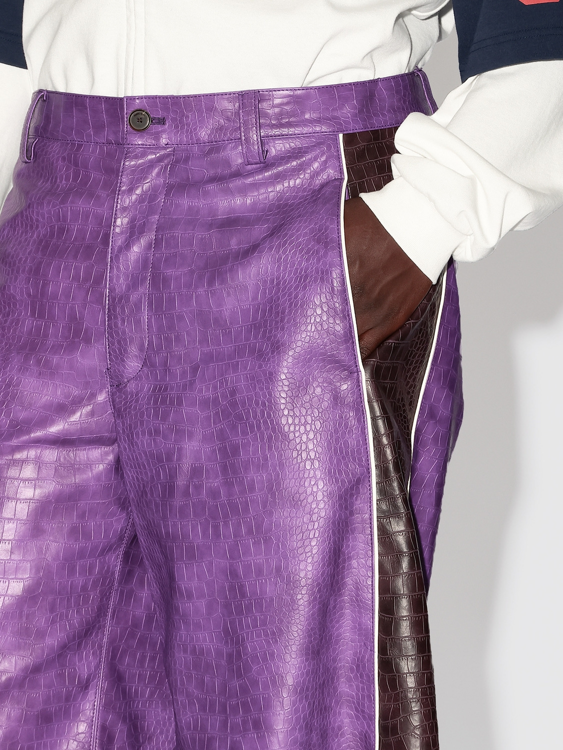 FAKE CROCODILE LEATHER SHORT PANTS 詳細画像 Purple 5