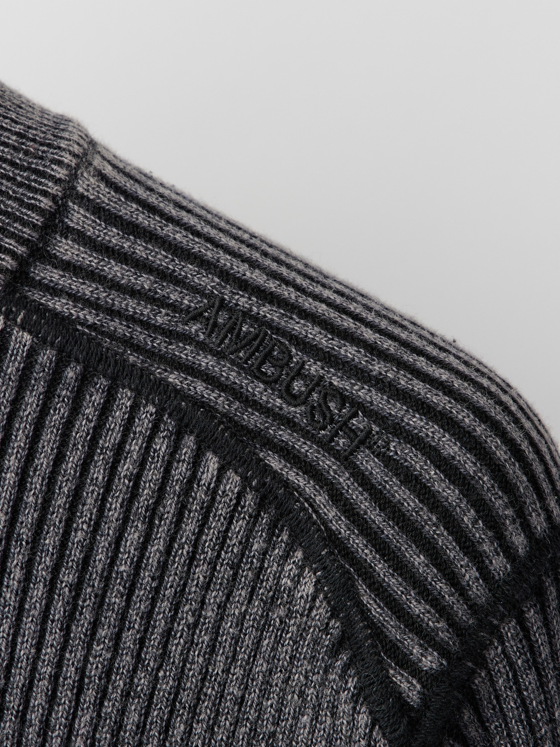 BLEACH FITTED CREWNECK 詳細画像 Black 3