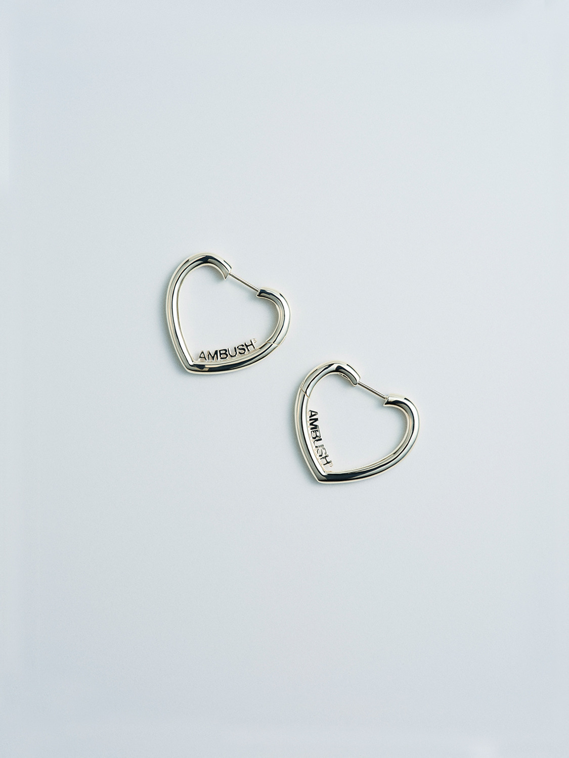 MINI HEART HOOP EARRINGS 詳細画像 Gold 2