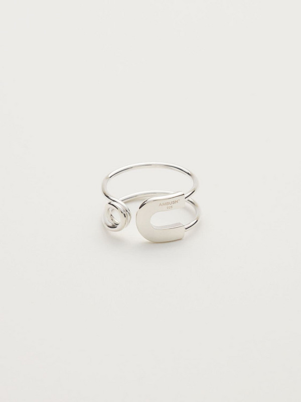 SAFETY PIN RING