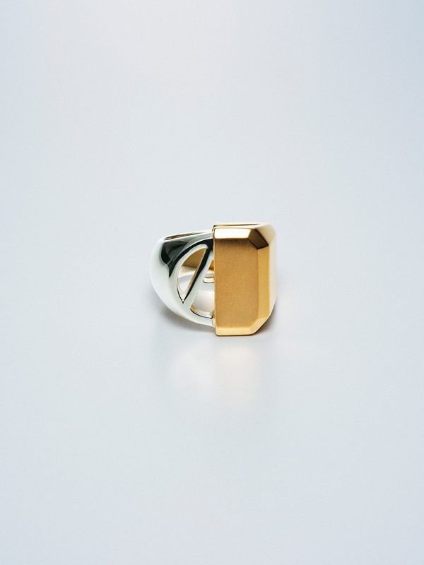 MISFIT RING