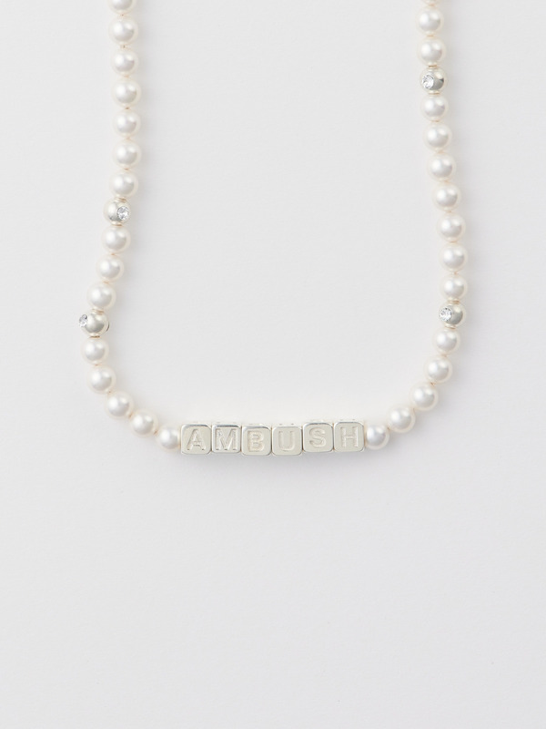 PEARL LETTER BLOCK CHOKER