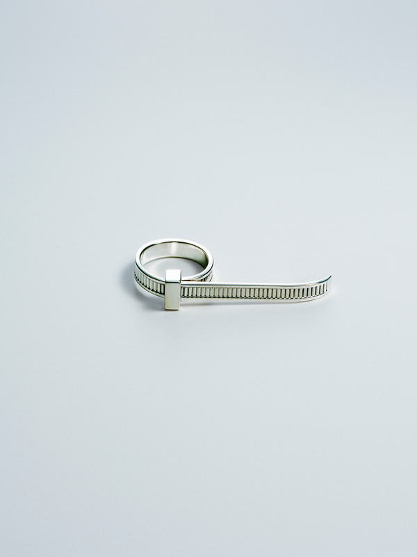 ZIP TIE RING