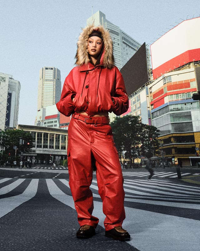SHOP WOMENSWEAR